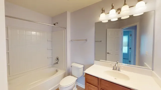 $3,600 | 2102 South Crambourne Way, Arlington Heights, IL 60005