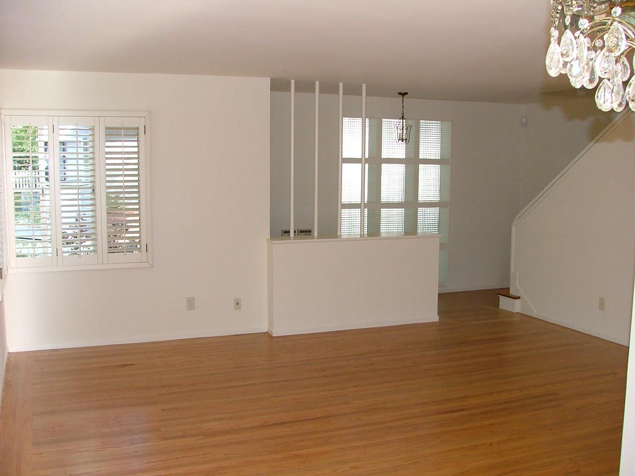 232 Eaton Road San Mateo, CA 94402 - Photo 4 of 13 Gallery Image 4