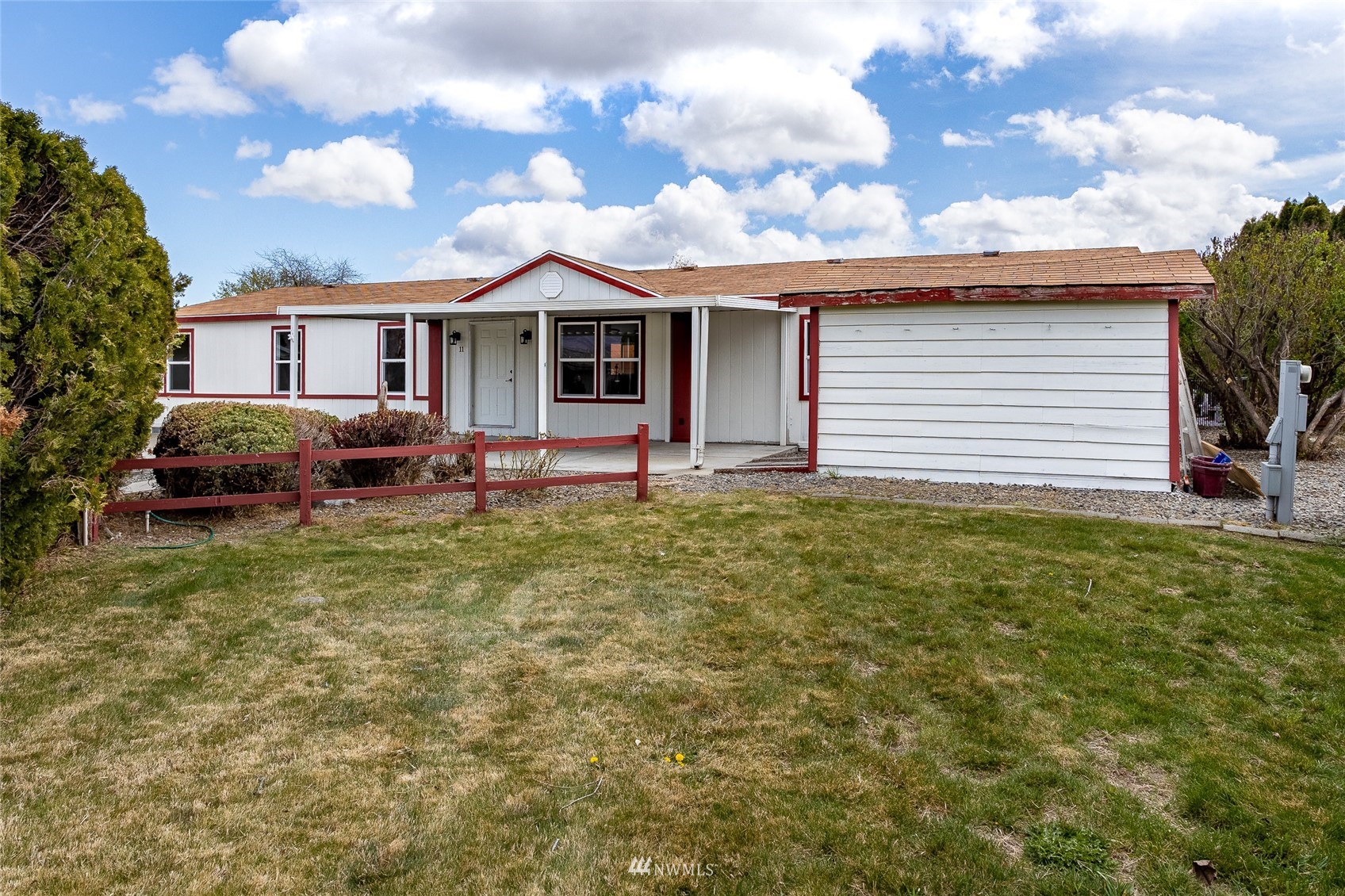 3701 Gun Club Road, Unit 11 Yakima, WA 98901 - Photo 2 of 25 Gallery Image 2
