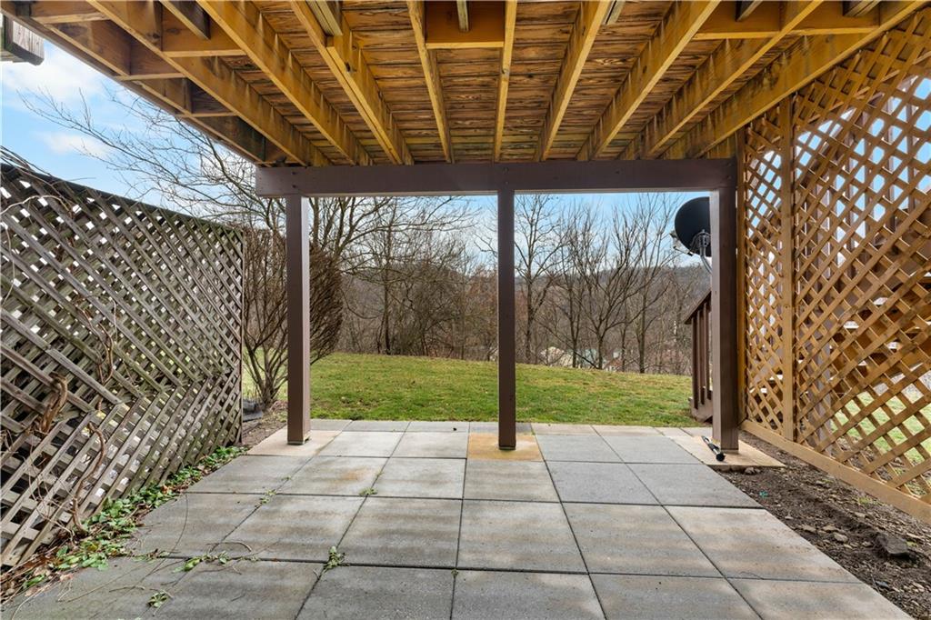 2008 Arbor Ridge Court Cheswick, PA 15024 - Photo 24 of 26 Just add your outdoor furniture.