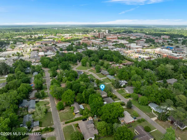 $449,500 | 207 Southampton Road, Hattiesburg, MS 39401