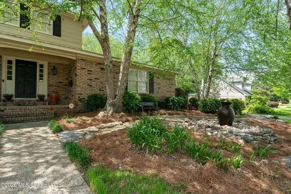 $449,500 | 207 Southampton Road, Hattiesburg, MS 39401