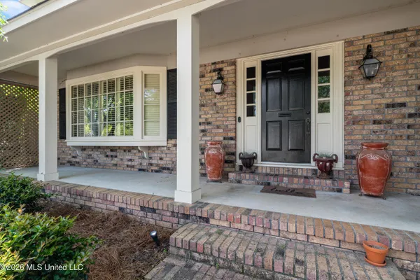 $449,500 | 207 Southampton Road, Hattiesburg, MS 39401