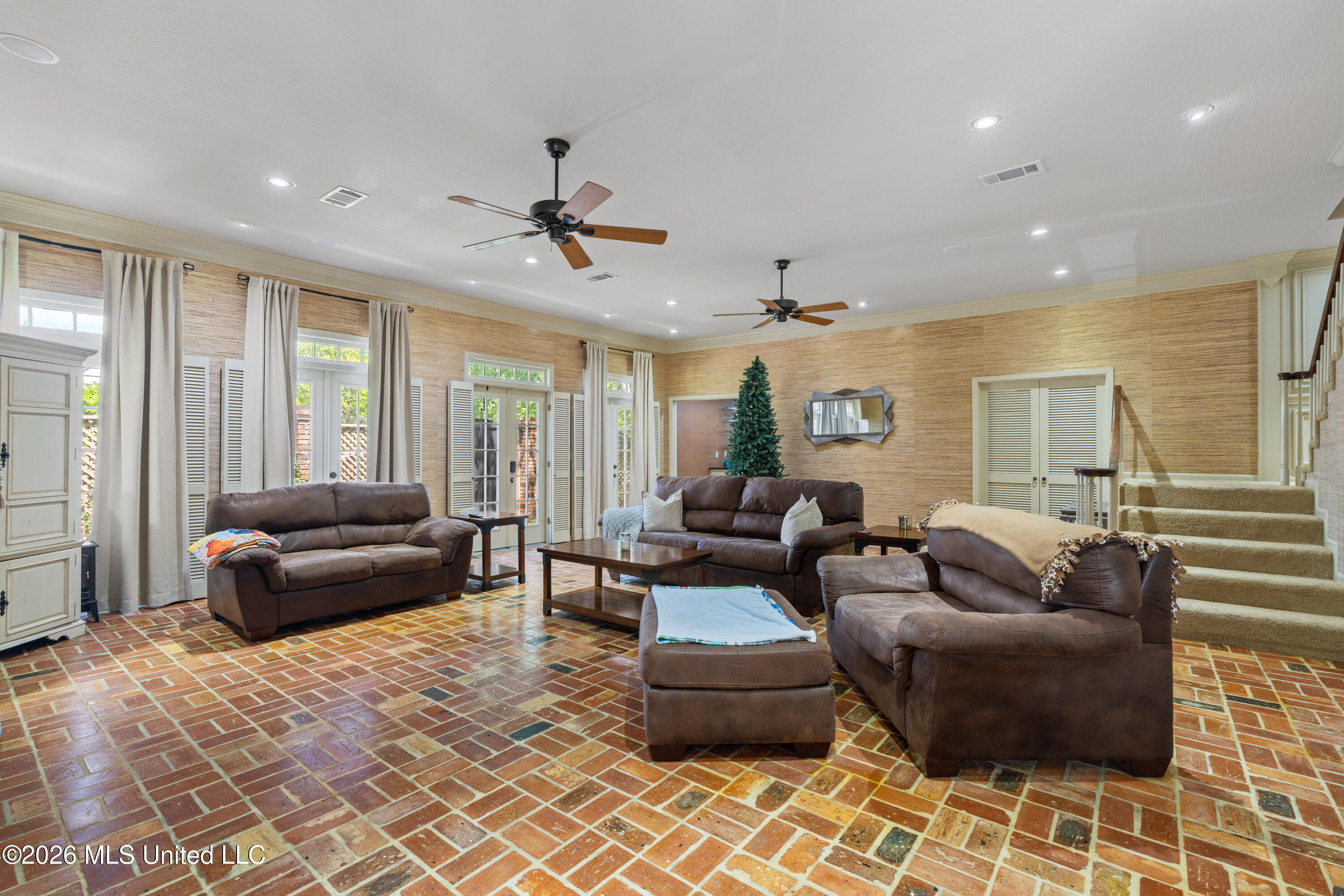 207 Southampton Road Hattiesburg, MS 39401 - Photo 8 of 48 207_Southampton_Rd-11