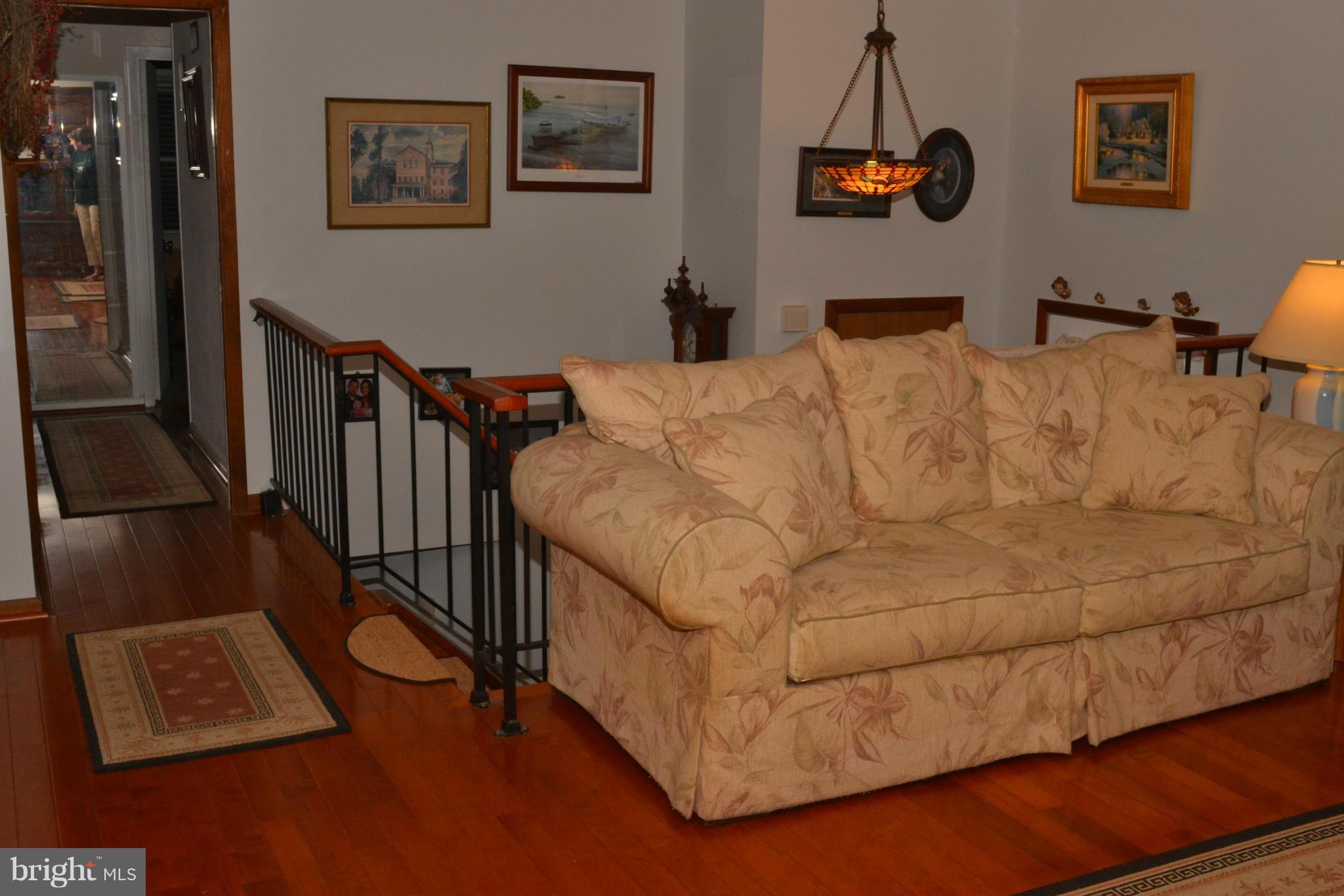 9185 Nana Russell Road Owings, MD 20736 - Photo 7 of 30 Living Room/Hall