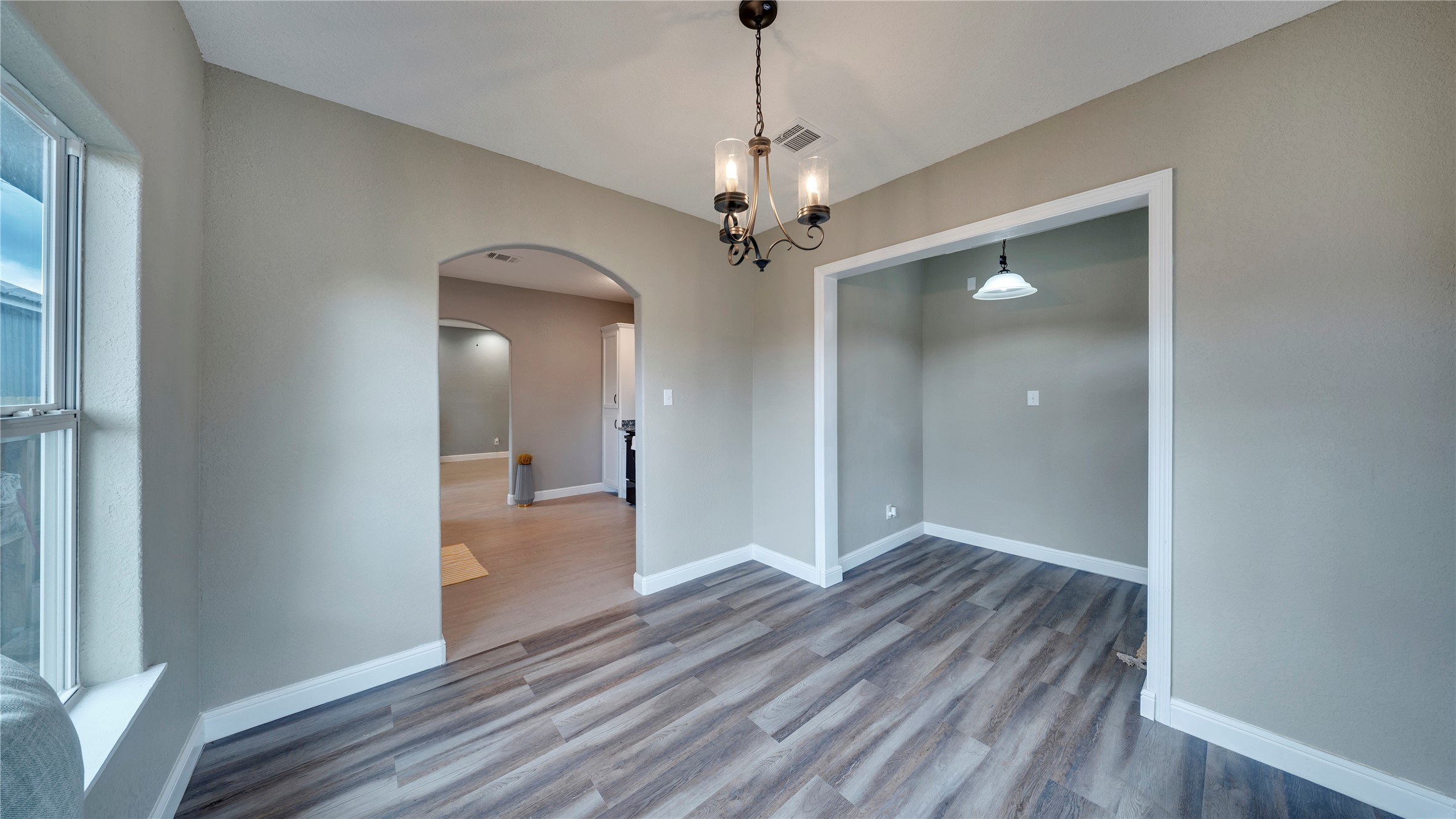 8214 Peekskill Lane Houston, TX 77075 - Photo 7 of 26