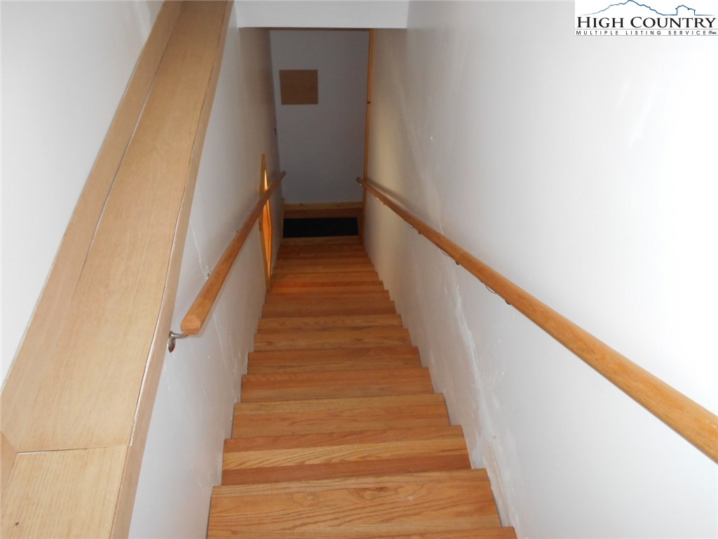 134 Tamarack Road Beech Mountain, NC 28604 - Photo 21 of 23 Gallery Image 21