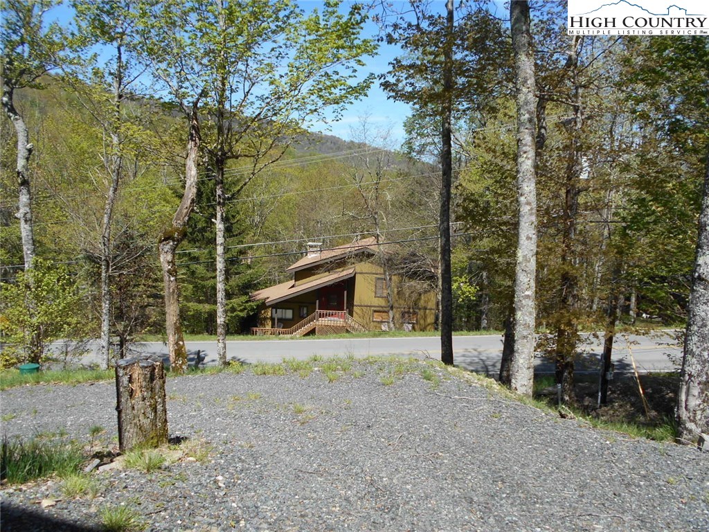 134 Tamarack Road Beech Mountain, NC 28604 - Photo 22 of 23 Gallery Image 22