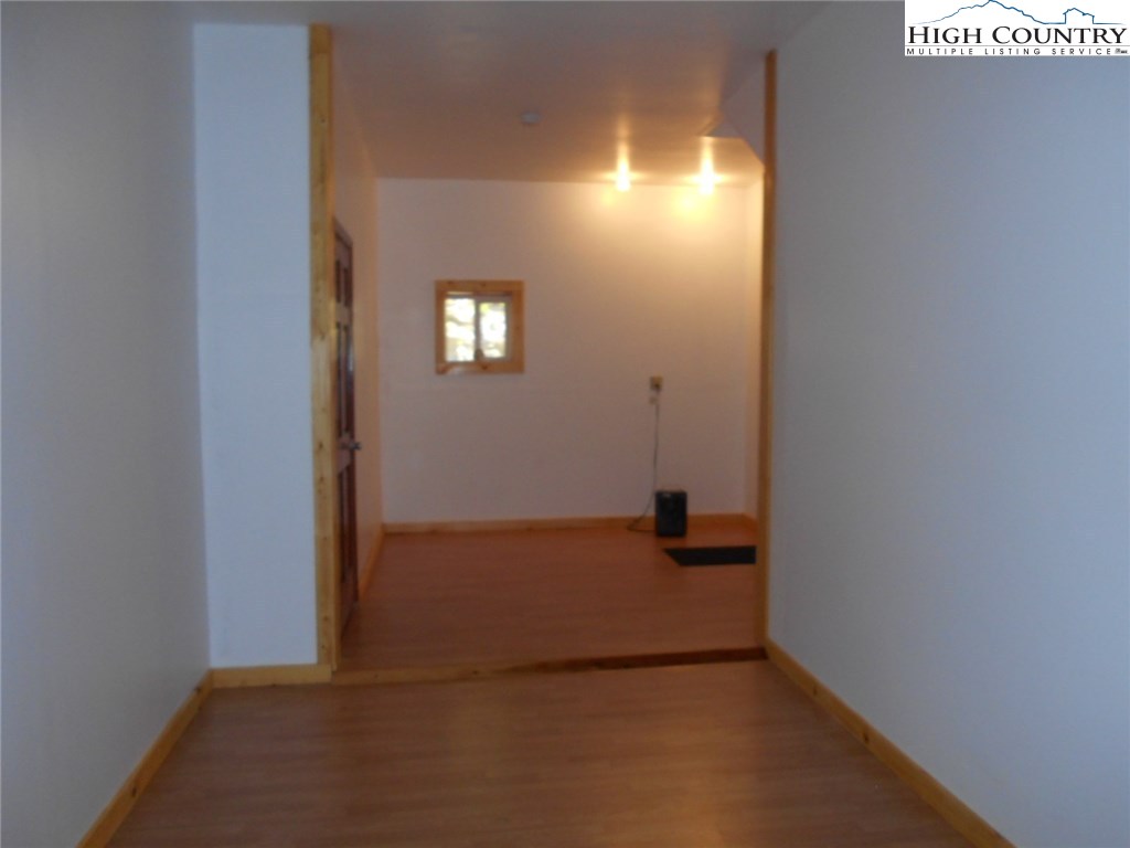 134 Tamarack Road Beech Mountain, NC 28604 - Photo 3 of 23 Gallery Image 3