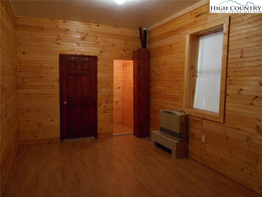 134 Tamarack Road Beech Mountain, NC 28604 - Photo 5 of 23 Gallery Image 5