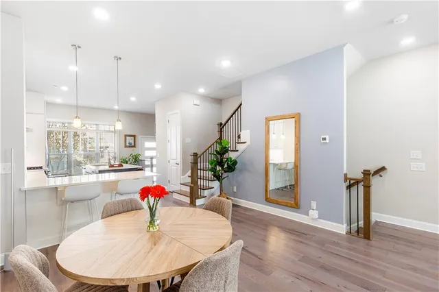 $739,900 | 4325 Parkside Place, Atlanta, GA 30342