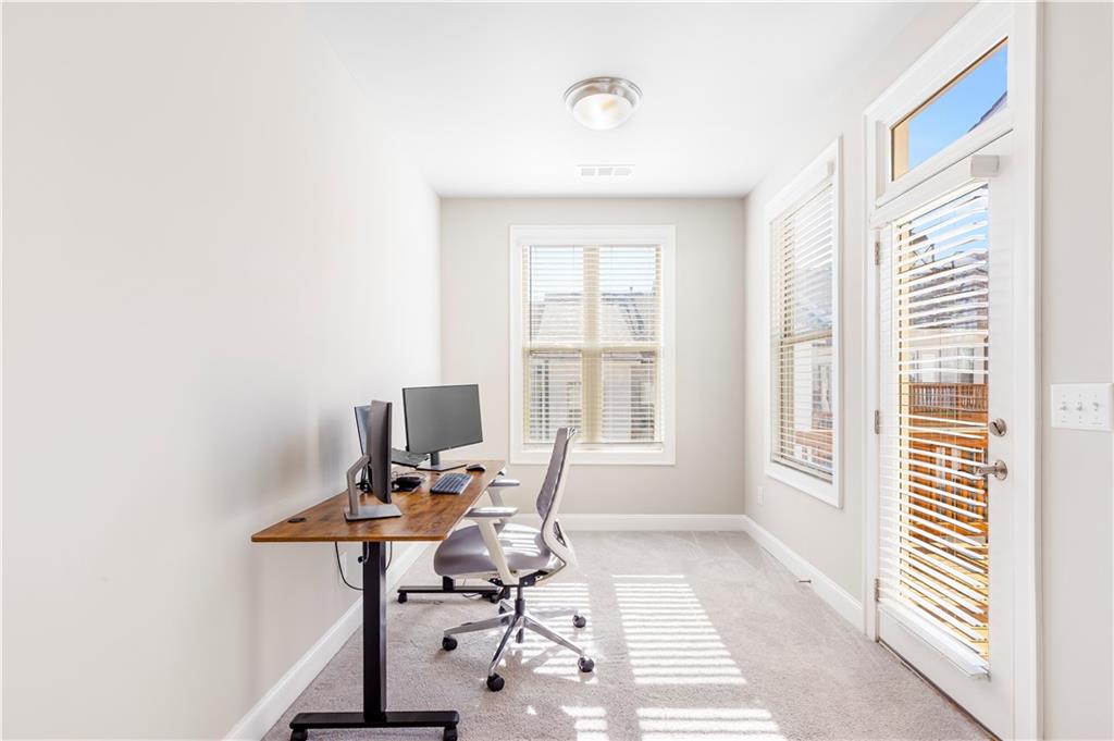 4325 Parkside Place Atlanta, GA 30342 - Photo 23 of 41