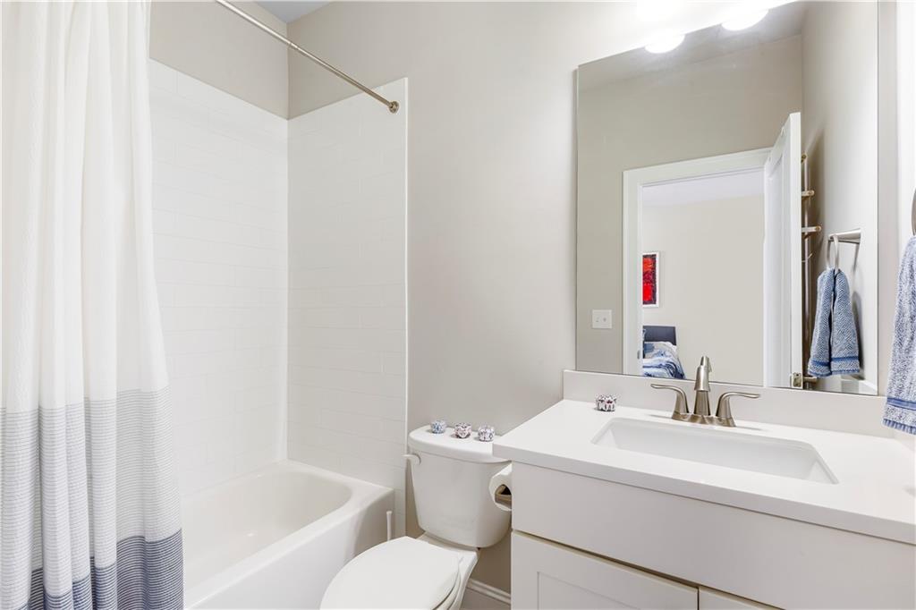 4325 Parkside Place Atlanta, GA 30342 - Photo 33 of 41