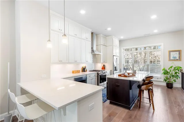 $739,900 | 4325 Parkside Place, Atlanta, GA 30342