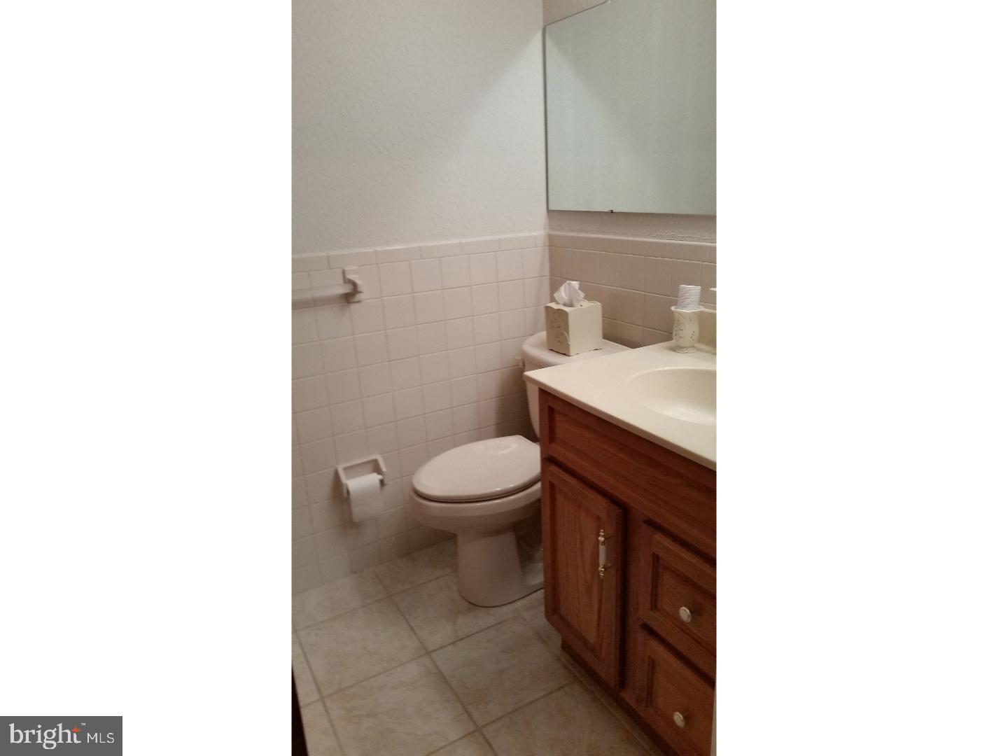 3507 Vinton Road Philadelphia, PA 19154 - Photo 12 of 15 Bathroom