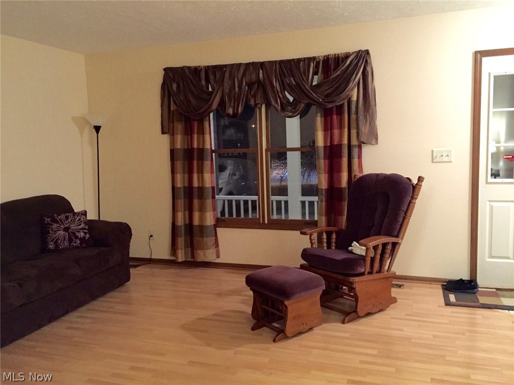 33399 Canterbury Road Avon Lake, OH 44012 - Photo 3 of 26