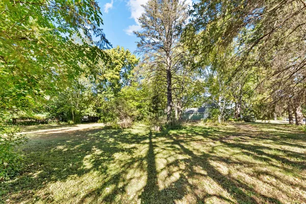 $129,900 | 1650 89th Avenue North, Brooklyn Park, MN 55444
