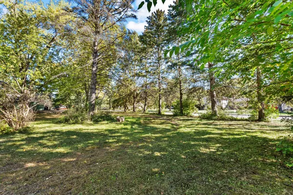 $129,900 | 1650 89th Avenue North, Brooklyn Park, MN 55444