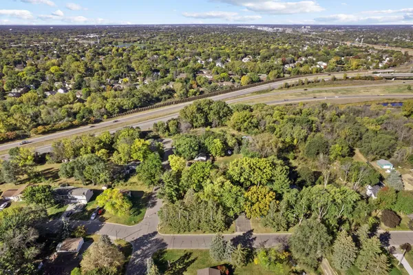 $129,900 | 1650 89th Avenue North, Brooklyn Park, MN 55444