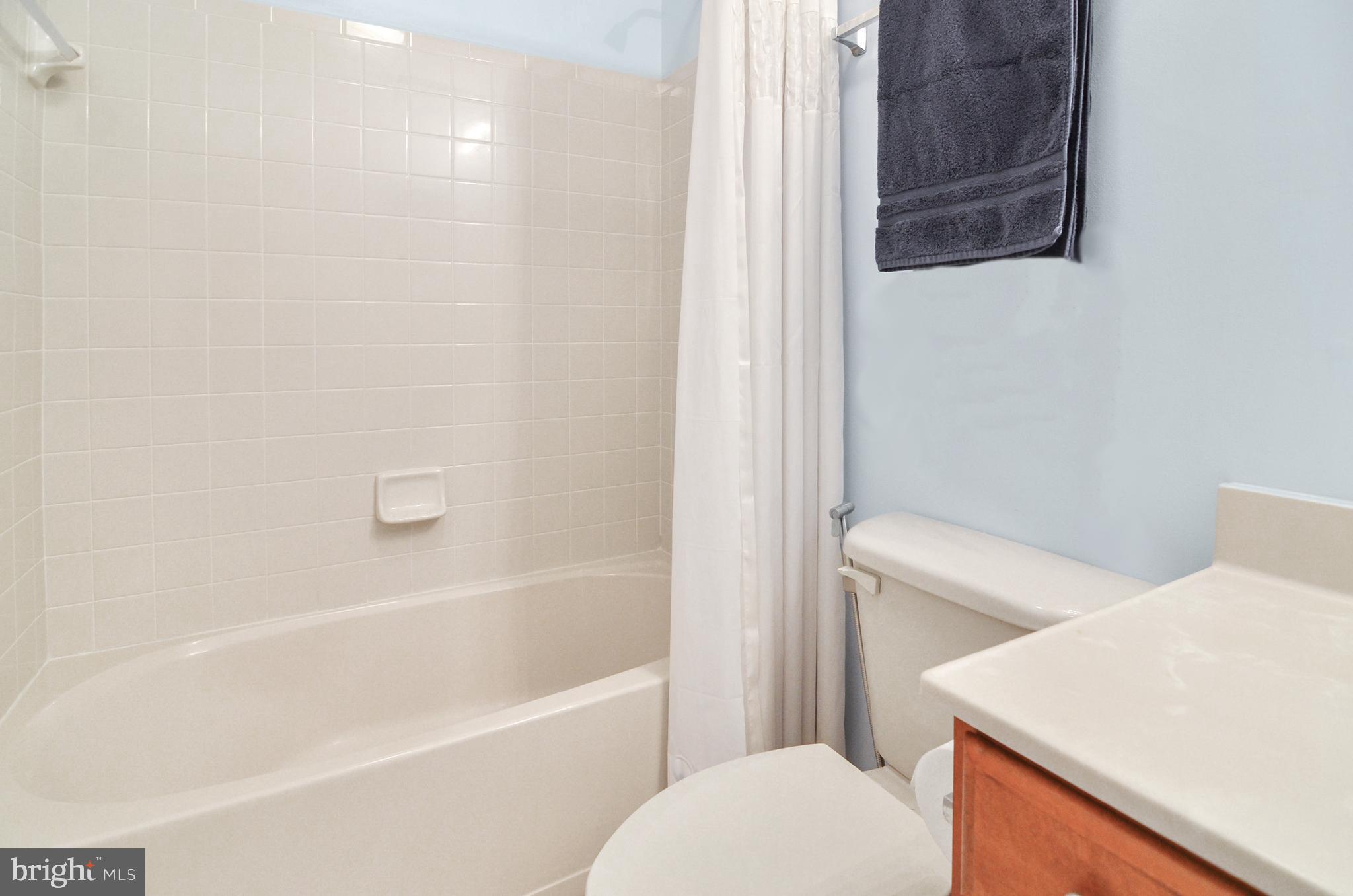 4638 Riddle Drive Baltimore, MD 21236 - Photo 26 of 38 UPPER FULL BATH