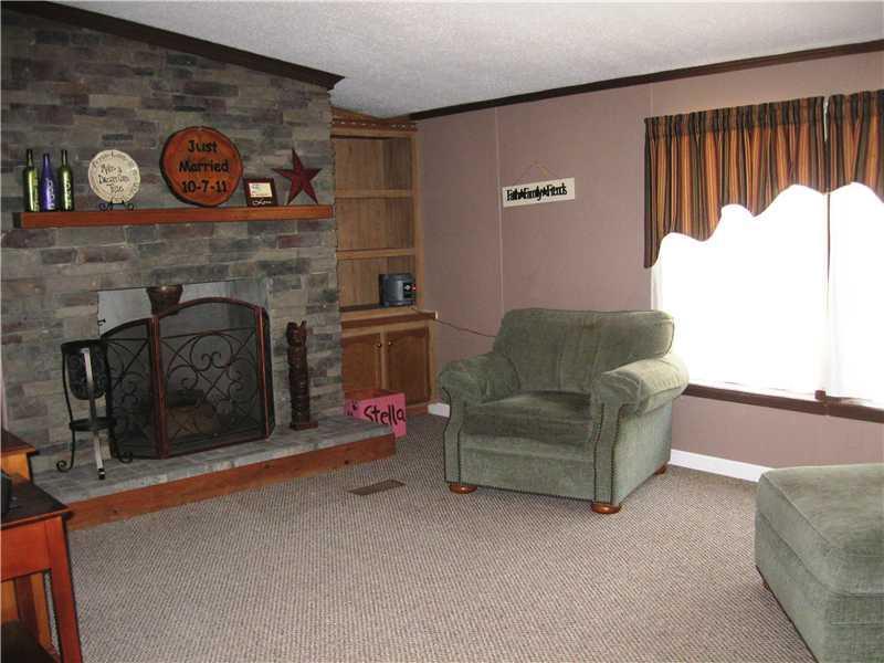 23 Outlaw Ridge Road Raymond, ME 04071 - Photo 4 of 18 Family Room.