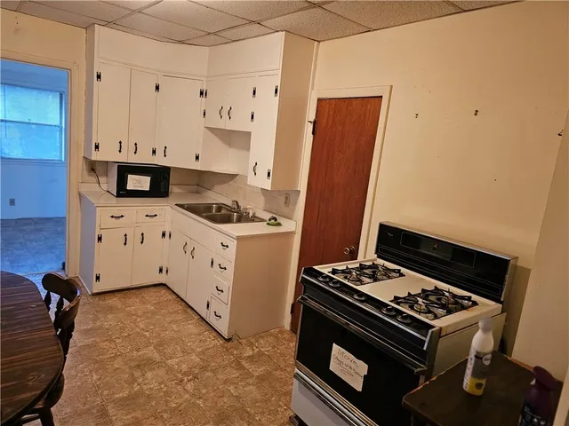 $120,000 | 1005 Kenton Street, Leavenworth, KS 66048