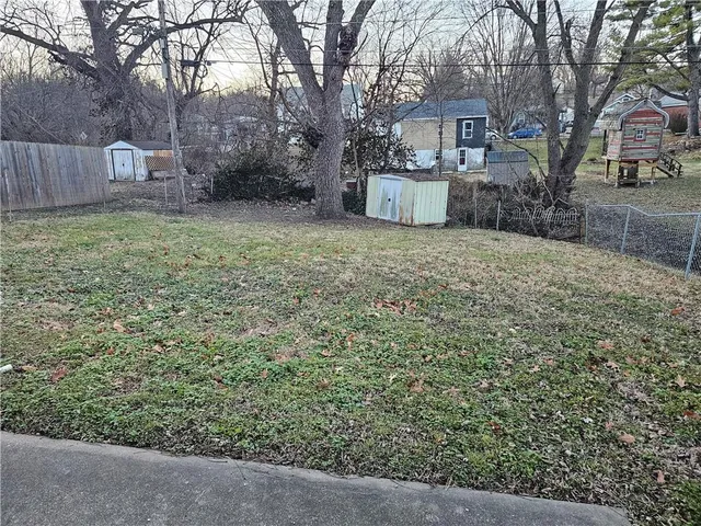 $120,000 | 1005 Kenton Street, Leavenworth, KS 66048