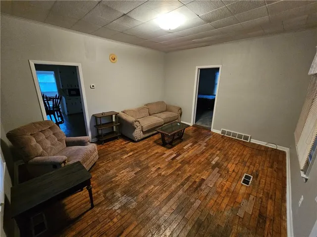 $120,000 | 1005 Kenton Street, Leavenworth, KS 66048