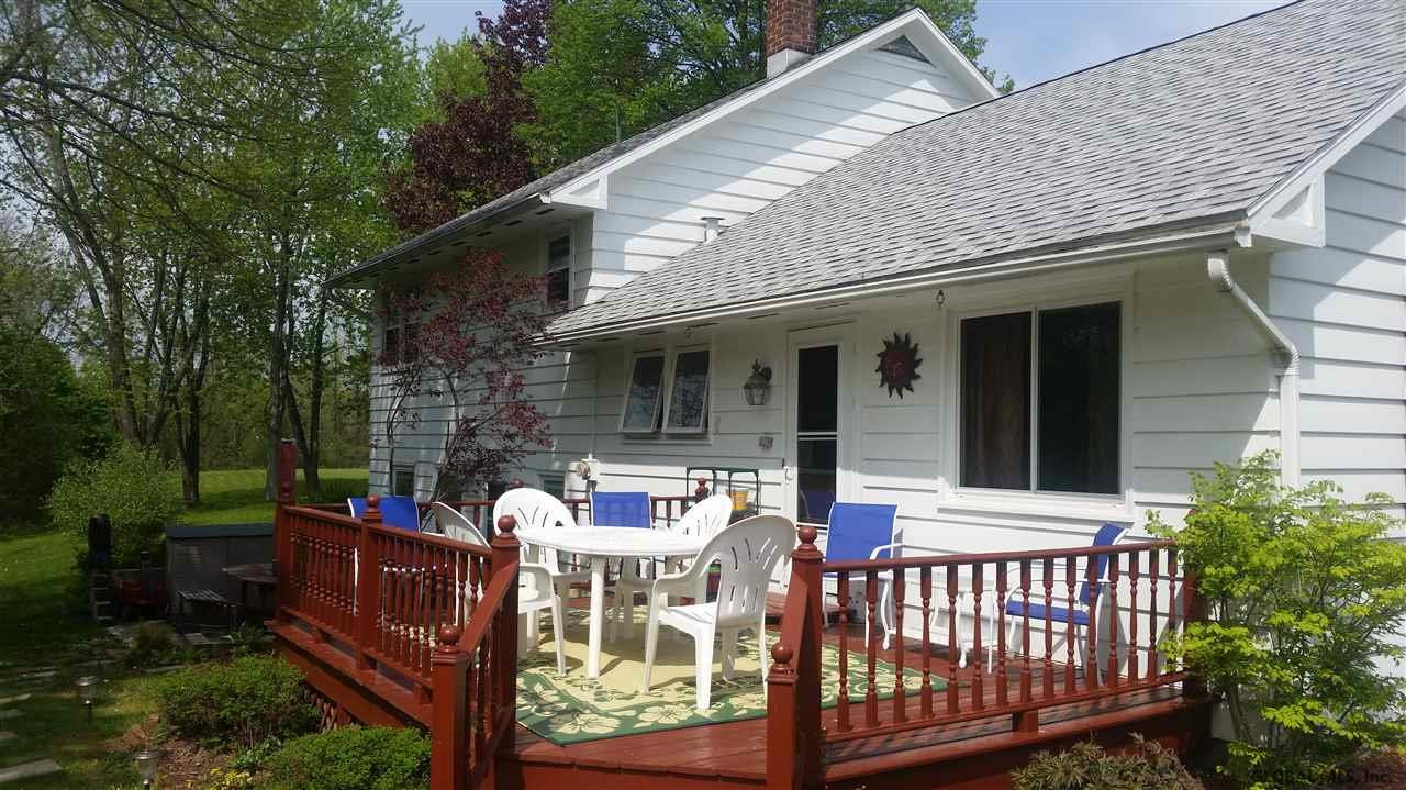 140 Jericho Road Bethlehem, NY 12158 - Photo 3 of 25 Photo 3