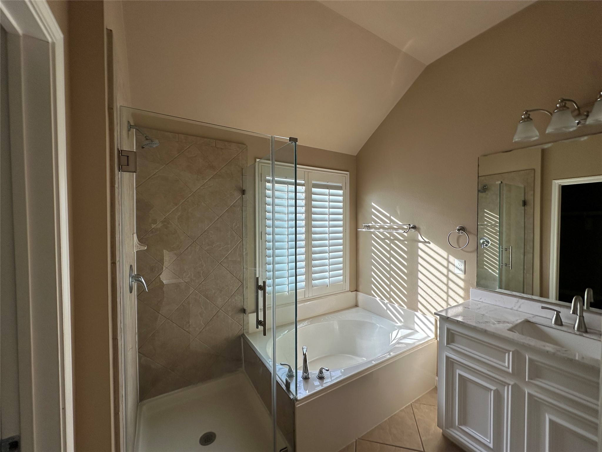 27511 Gatlin Lane Spring, TX 77386 - Photo 11 of 18 Spacious primary bathroom with a functional layout, full bath, and clean, well-maintained finishes.