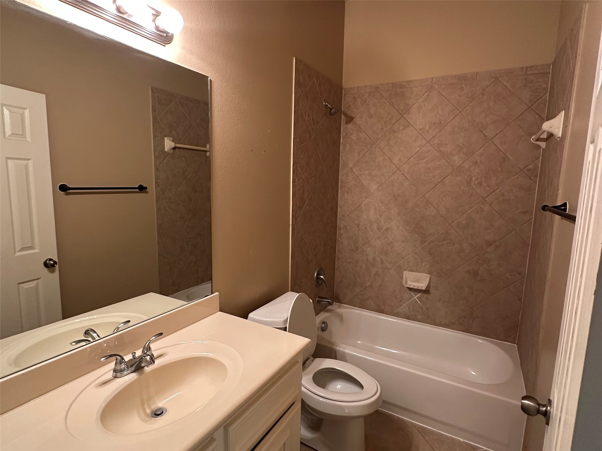 27511 Gatlin Lane Spring, TX 77386 - Photo 14 of 18 Full bathroom with a clean & functional layout