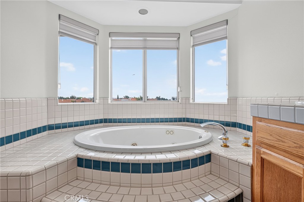 12056 Stone Gate Way Porter Ranch, CA 91326 - Photo 15 of 70