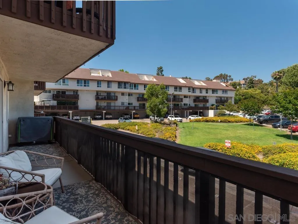 6171 Rancho Mission Road, Unit 113 San Diego, CA 92108 - Photo 11 of 30