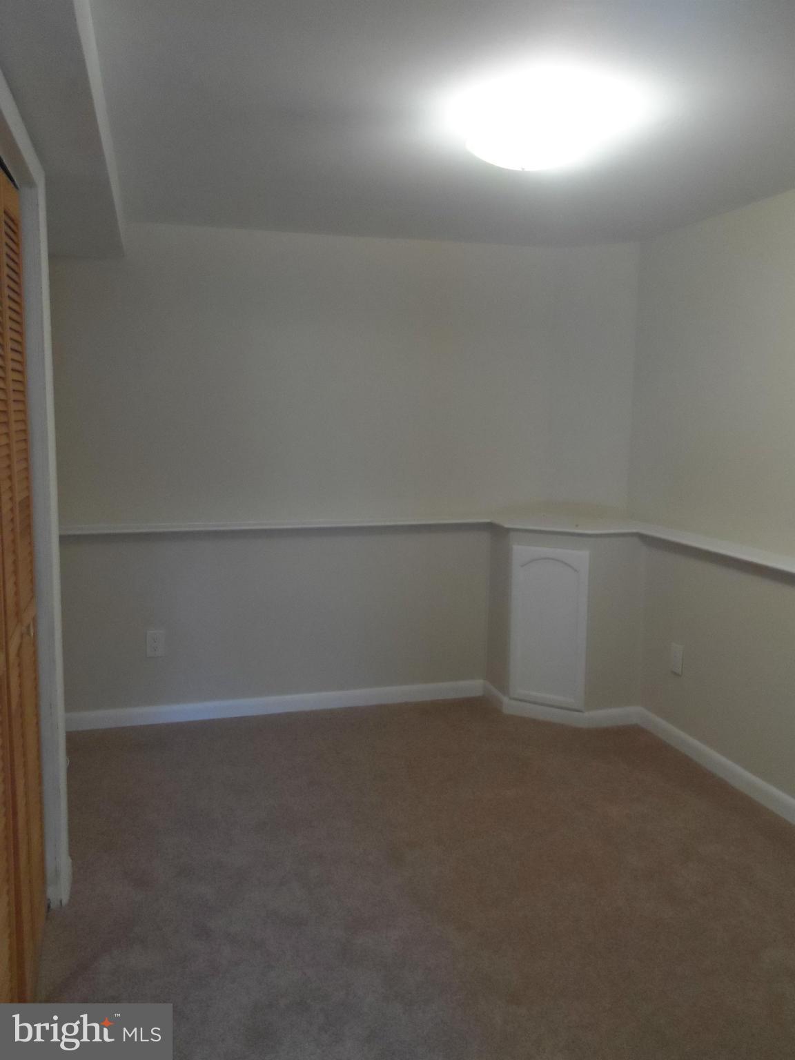 248 Hickory Point Road Pasadena, MD 21122 - Photo 16 of 28 Bedroom