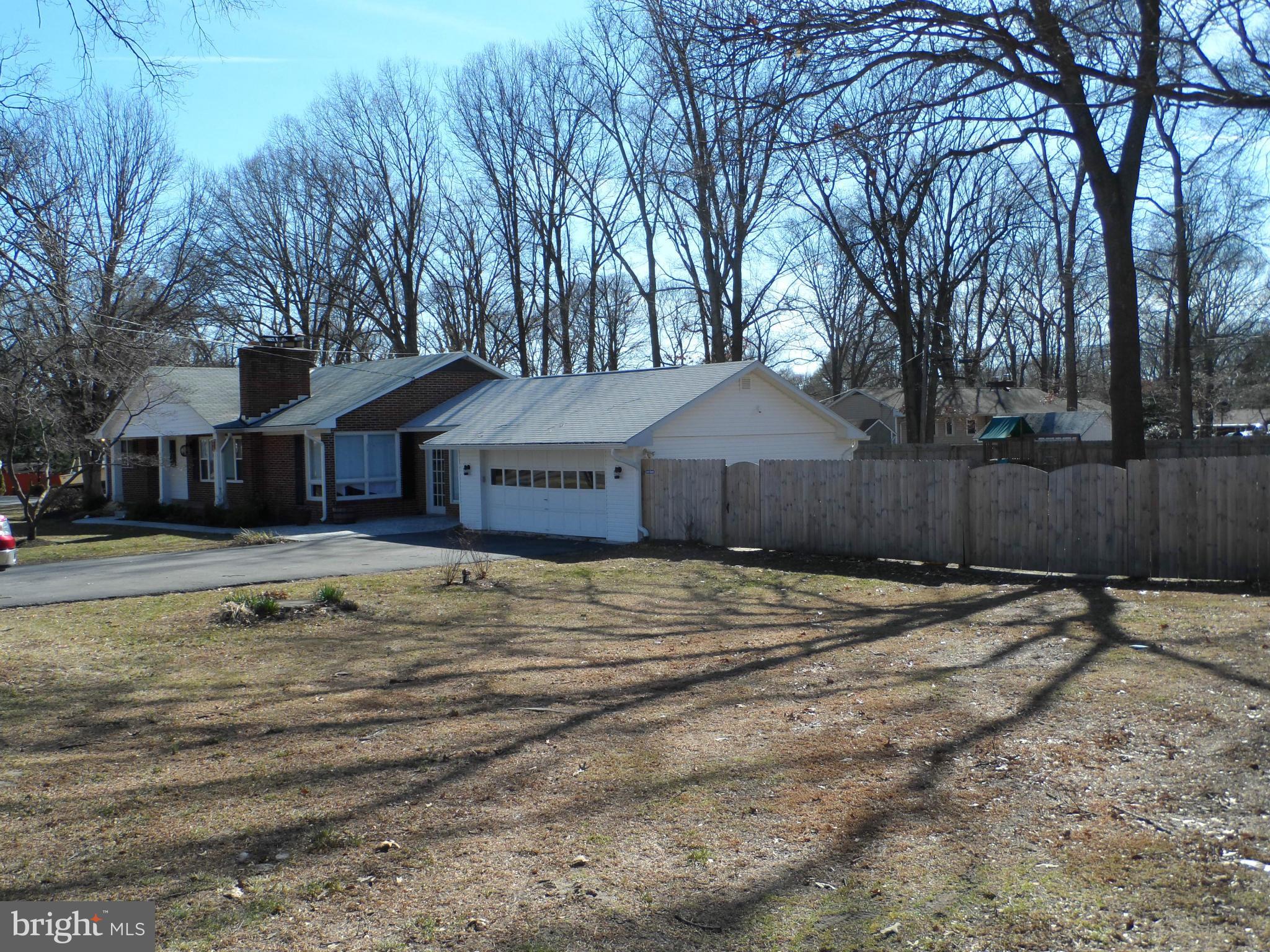 248 Hickory Point Road Pasadena, MD 21122 - Photo 2 of 28 Exterior (General)