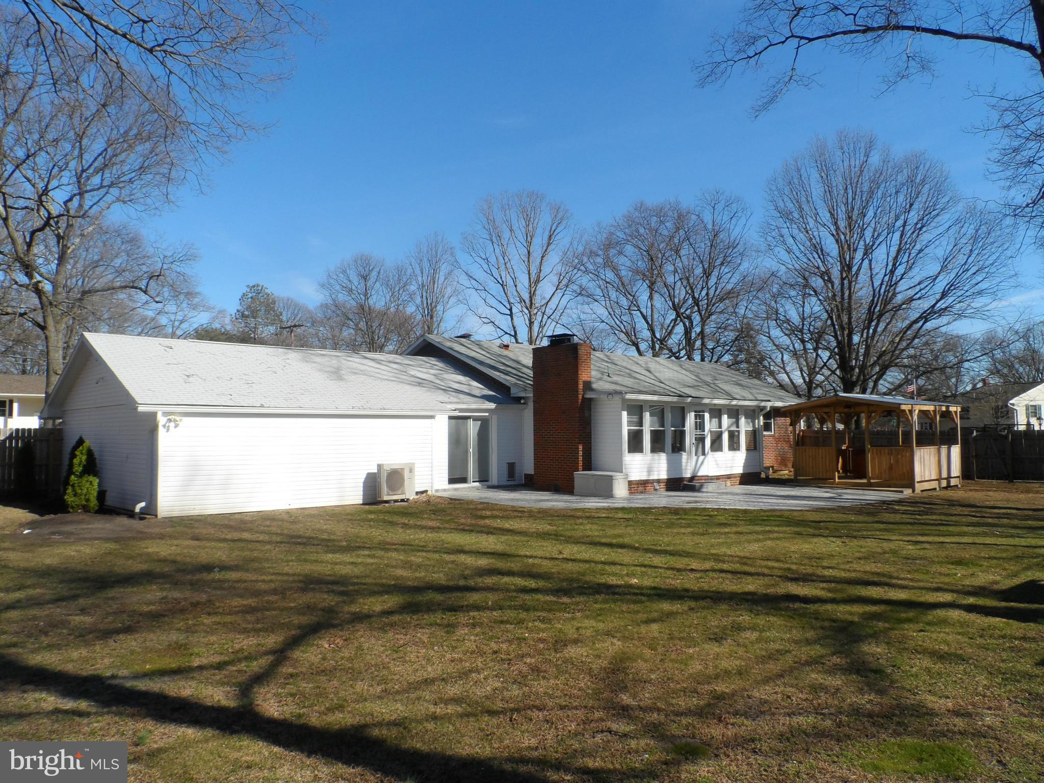 248 Hickory Point Road Pasadena, MD 21122 - Photo 4 of 28 Exterior (Rear)