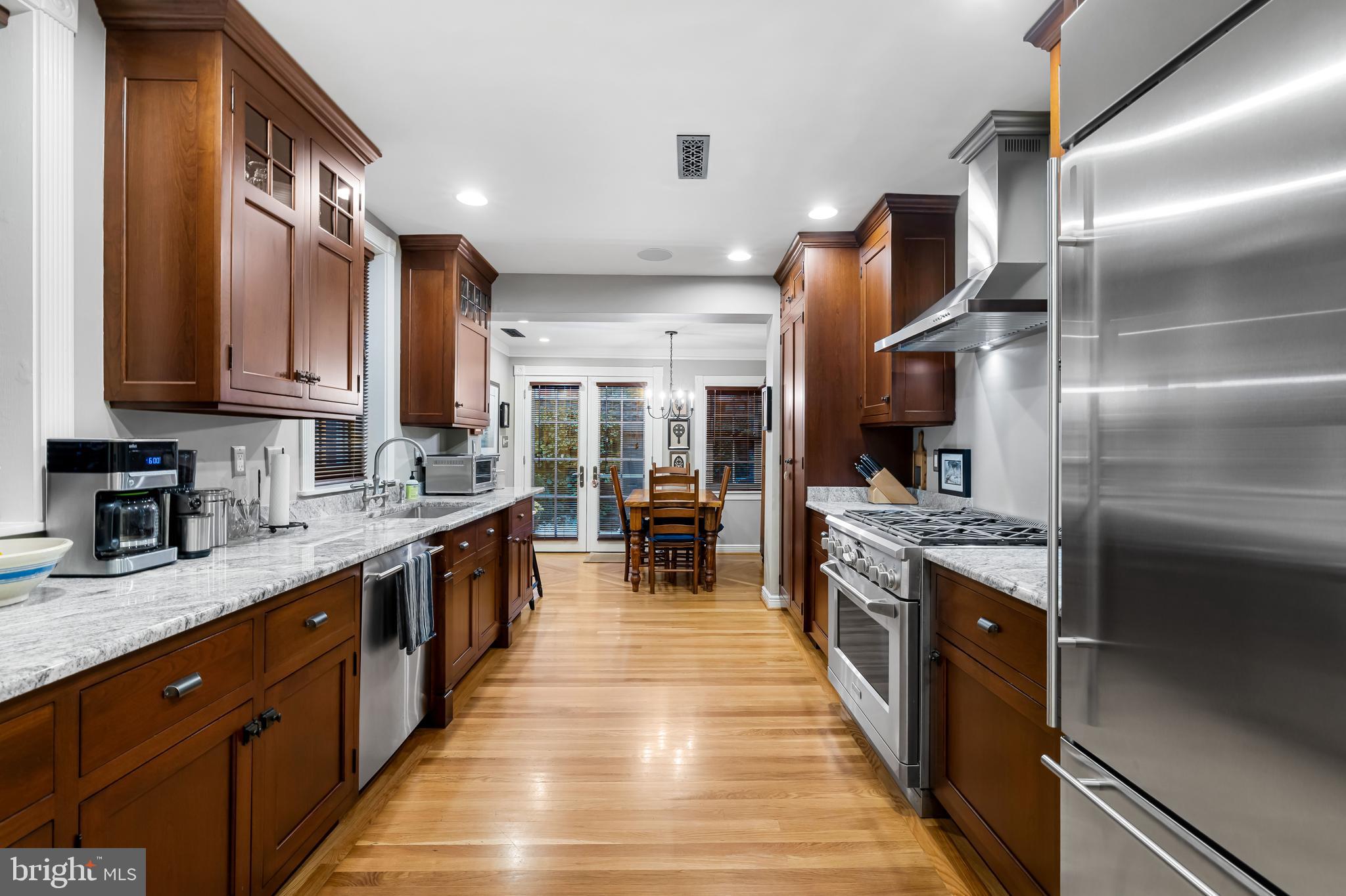 407 Warren Avenue Baltimore, MD 21230 - Photo 25 of 85 Gourmet Kitchen