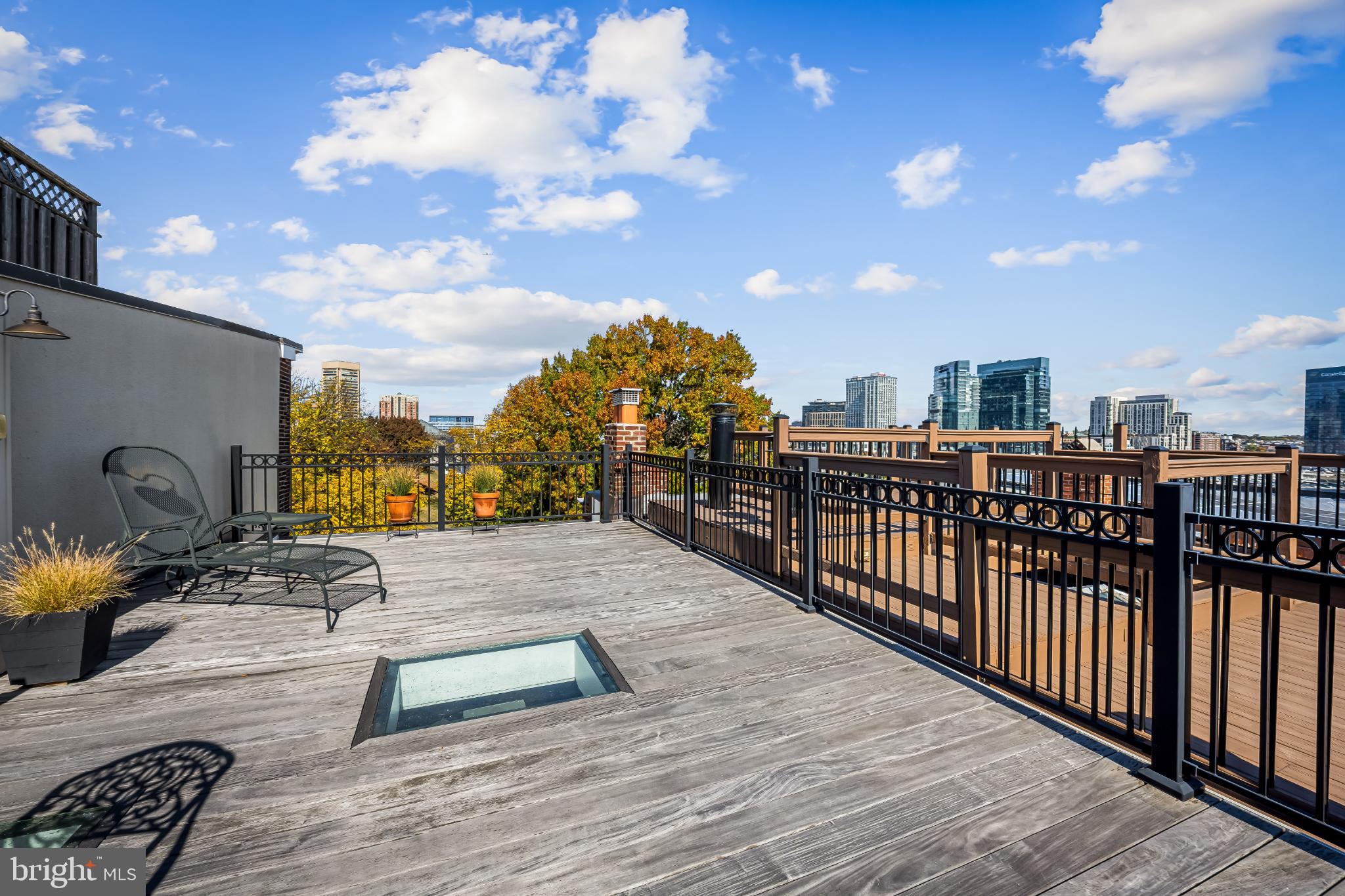 407 Warren Avenue Baltimore, MD 21230 - Photo 70 of 85 Urban rooftop retreat with over Federal Hill