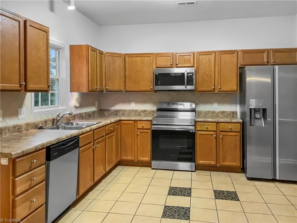 5883 Sunny Ridge Trail Clemmons, NC 27012 - Photo 10 of 20 Gallery Image 10