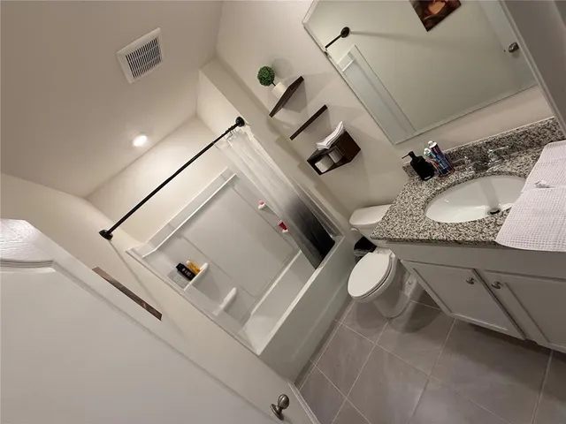 $2,350 | 224 Courtland Boulevard, Deltona, FL 32738