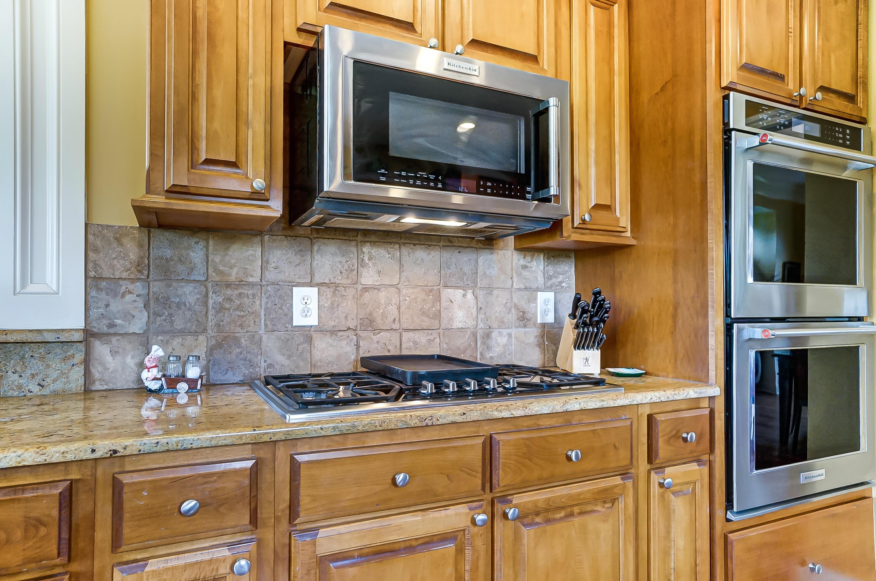 5292 Summer Ridge Lane Galena, OH 43021 - Photo 17 of 46 Chefs Area For Sure