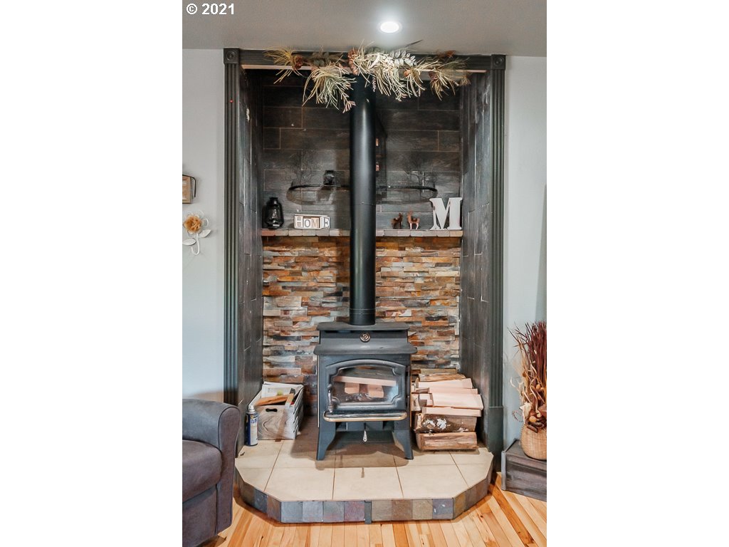 95014 Marcola Road Marcola, OR 97454 - Photo 22 of 31 Gallery Image 22