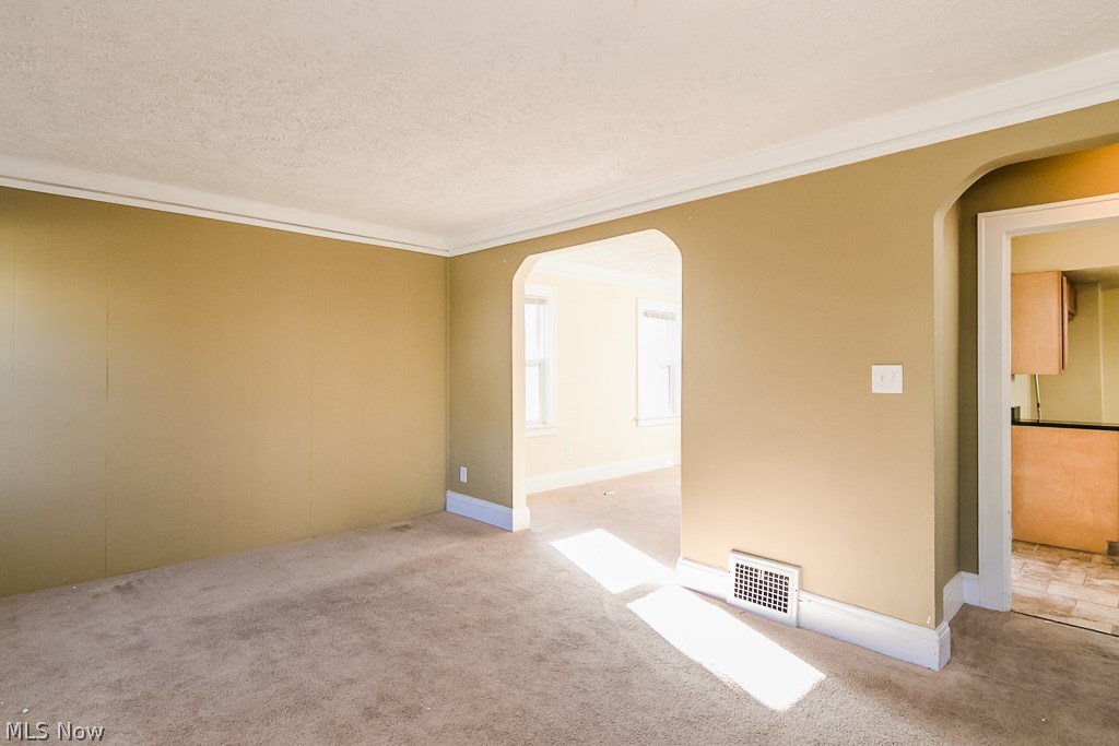 3985 Orchard Road Cleveland Heights, OH 44121 - Photo 10 of 34 Gallery Image 10