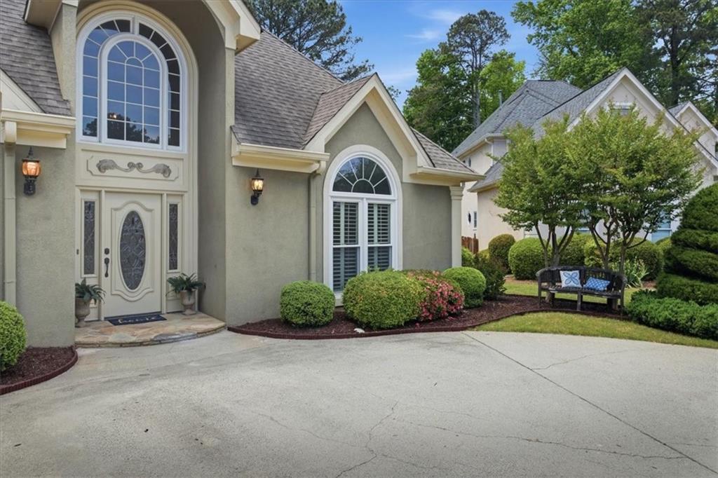 210 Masters View Court Duluth, GA 30097 - Photo 3 of 68