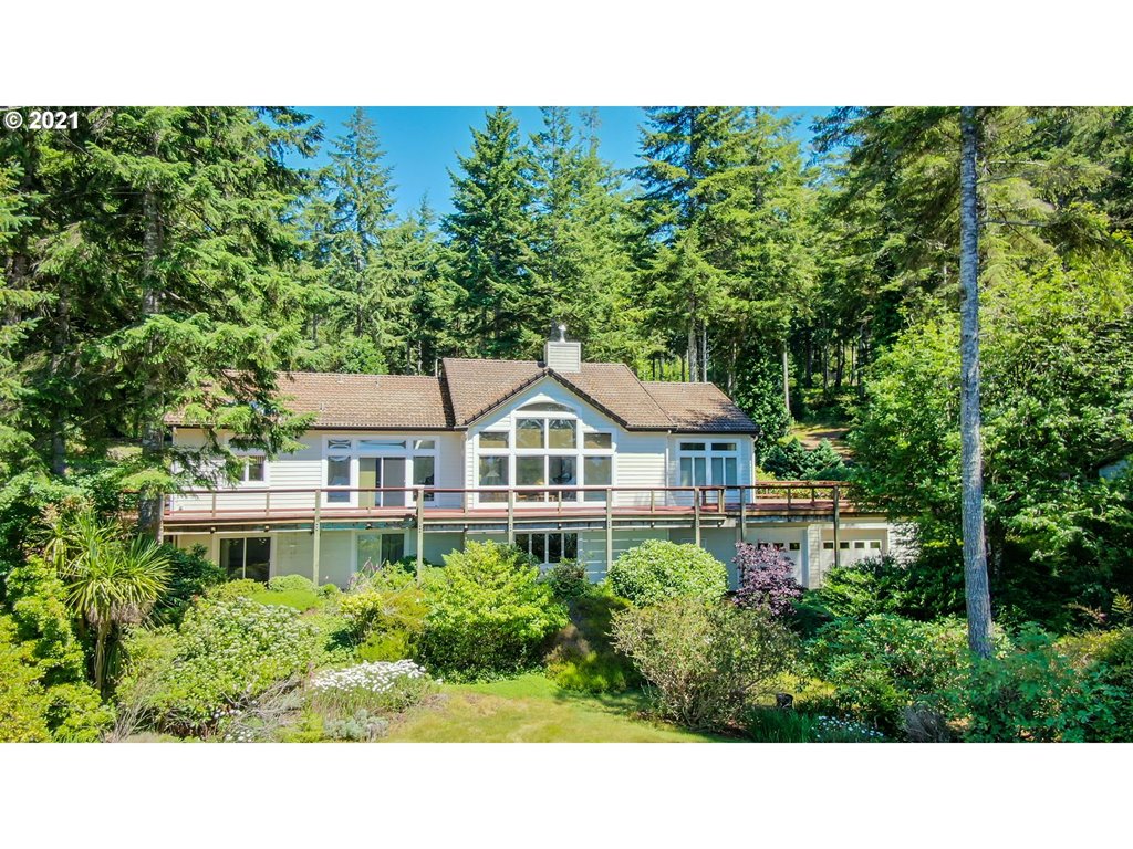 83750 Rio Road Florence, OR 97439 - Photo 1 of 32 Gallery Image 1