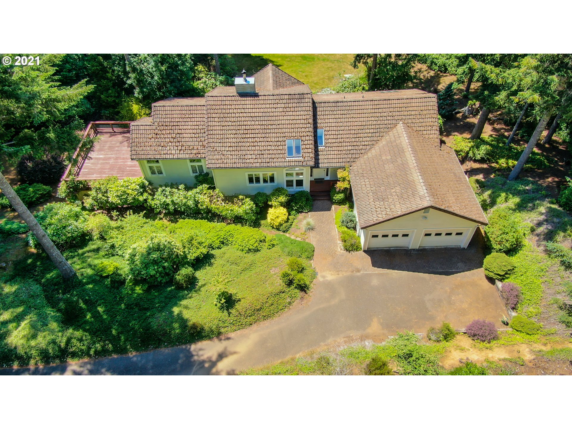 83750 Rio Road Florence, OR 97439 - Photo 5 of 32 Gallery Image 5