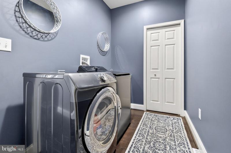 649 Dorset Street Lititz, PA 17543 - Photo 18 of 27 Laundry Room