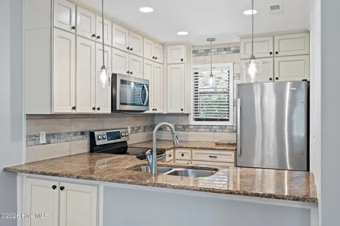 $290,000 | 3950 Echo Farms Boulevard, Wilmington, NC 28412