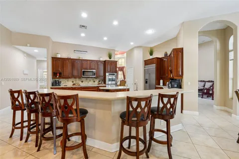 $2,300,000 | 13457 Majestic Way, Cooper City, FL 33330