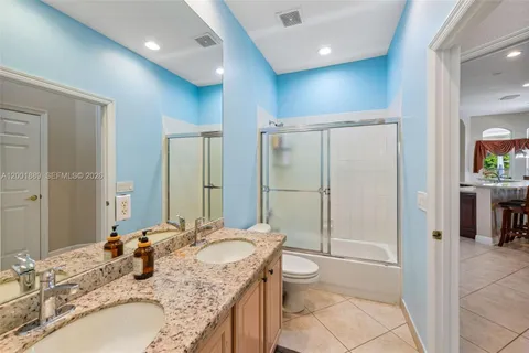 $2,300,000 | 13457 Majestic Way, Cooper City, FL 33330